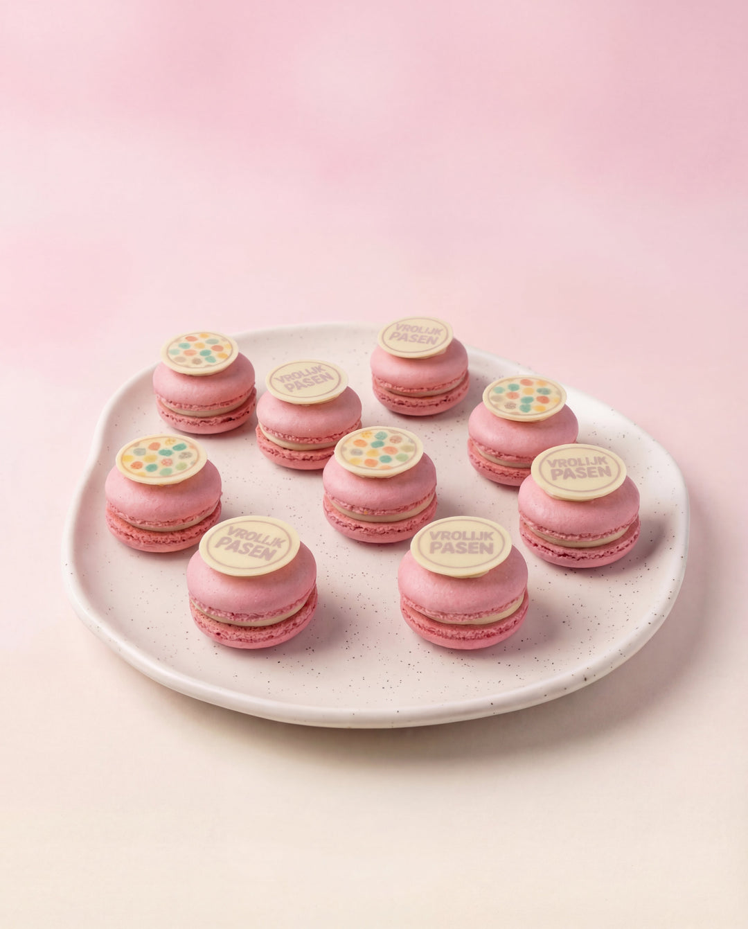 Paas macarons 12 stuks lichtroze Geboortemacarons