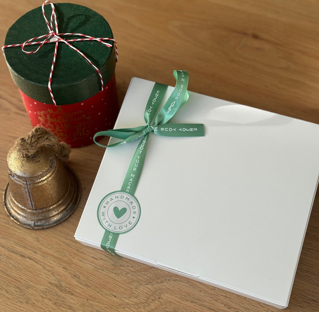 Kerstmacarons gemixt - 12 stuks Geboortemacarons