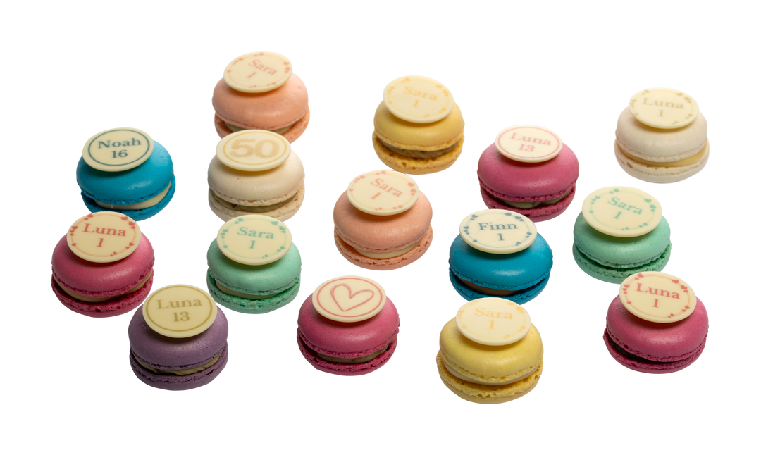 Verjaardag macarons - Naam + Leeftijd - 12 stuks GeboorteMacarons